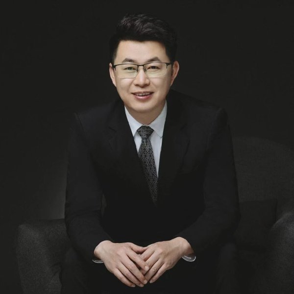 快牛策略 荣耀姜海荣出任深蓝汽车CEO，邓承浩续任董事长
